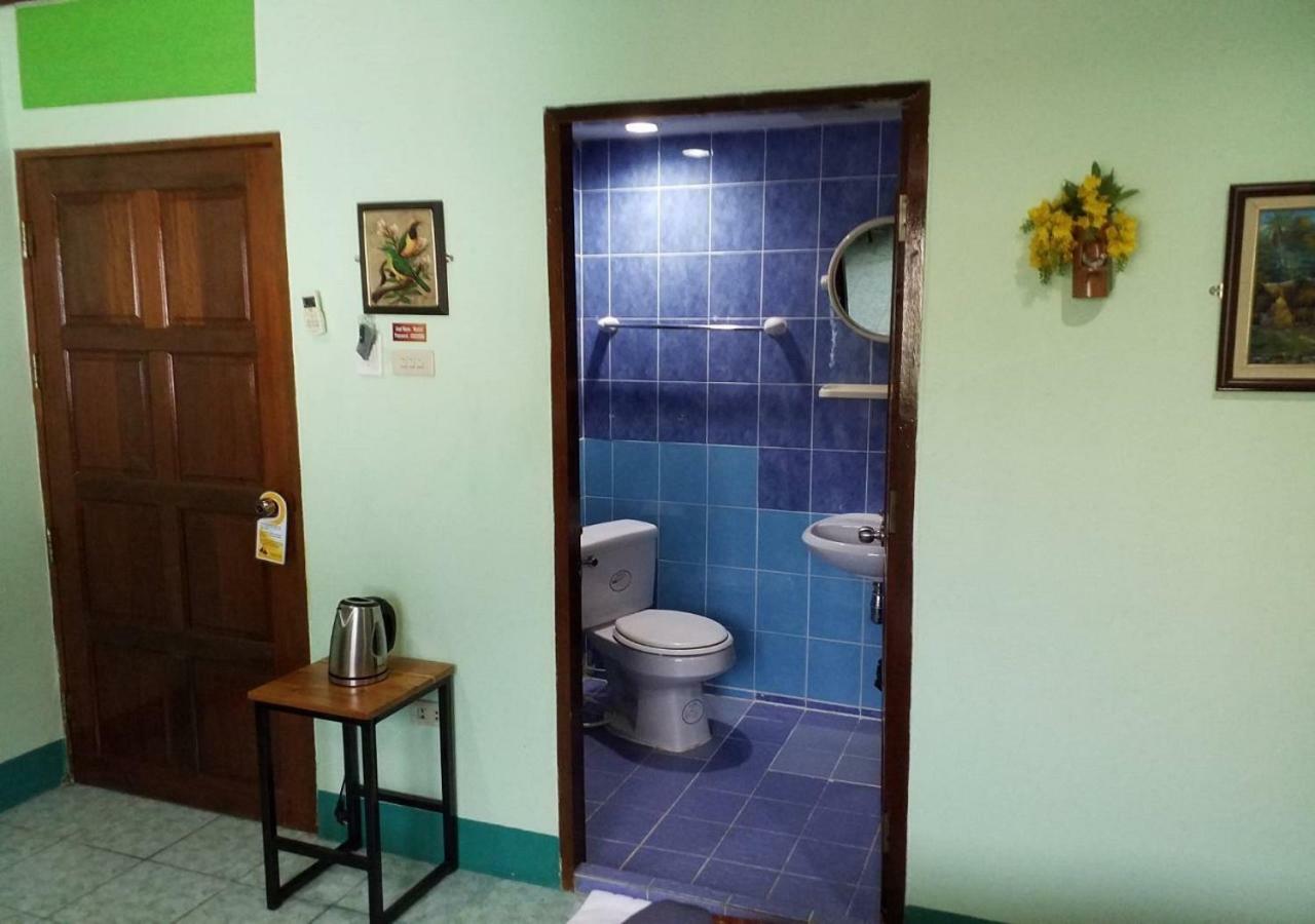 Rung Tawan Hostel Pantai Kata Luaran gambar