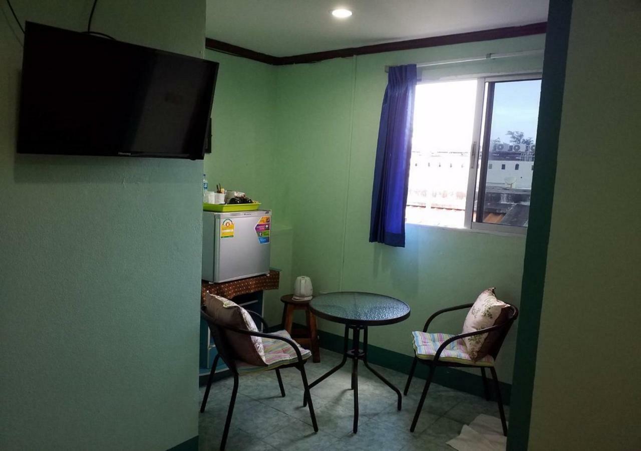 Rung Tawan Hostel Pantai Kata Luaran gambar