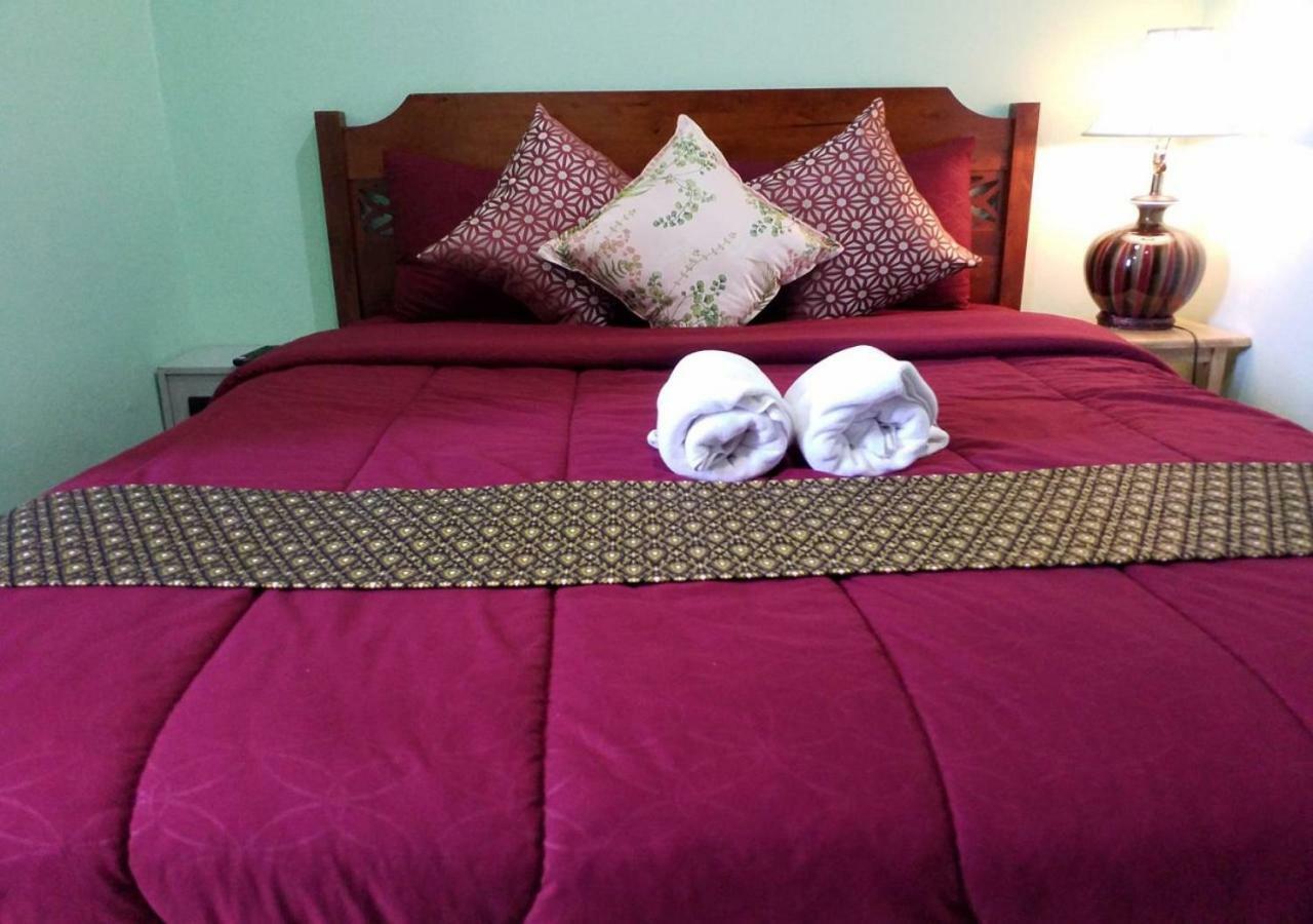 Rung Tawan Hostel Pantai Kata Luaran gambar