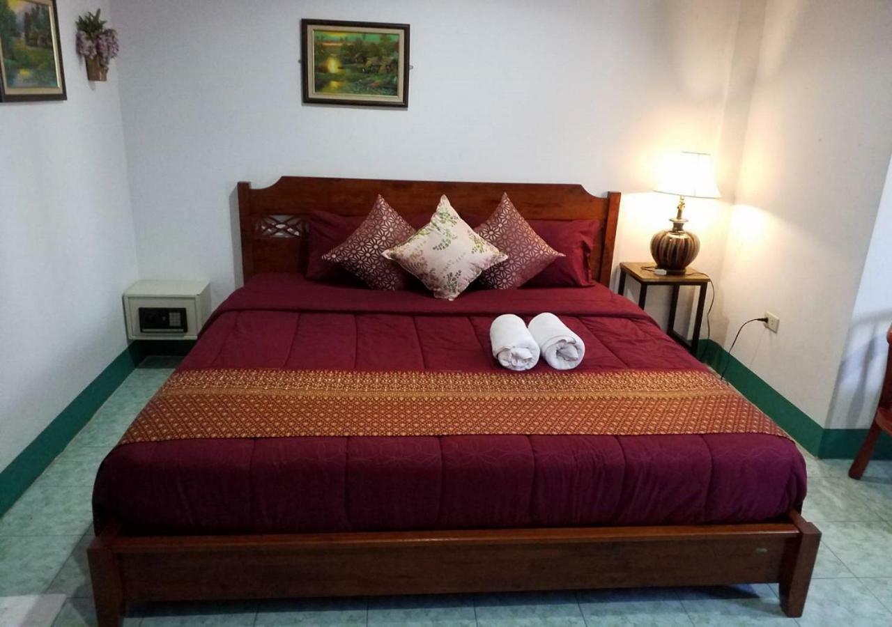 Rung Tawan Hostel Pantai Kata Luaran gambar